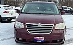 2008 Town & Country Thumbnail 2