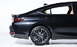 2024 ES 300h Thumbnail 15
