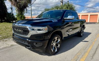 Photo of a 2019 RAM 1500 Limited 4X2 Crew Cab 5'7