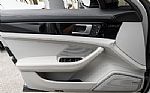 2022 Panamera Thumbnail 31