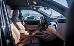 2019 Cayenne Thumbnail 42