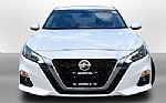 2021 Altima Thumbnail 3