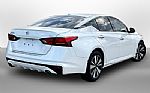 2021 Altima Thumbnail 11