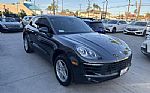 2018 Macan Thumbnail 3