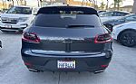 2018 Macan Thumbnail 5