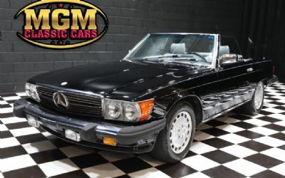 Photo of a 1989 Mercedes-Benz 560-Class for sale