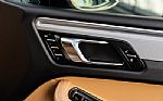 2017 Macan Thumbnail 26