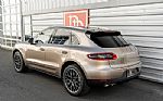 2017 Macan Thumbnail 36