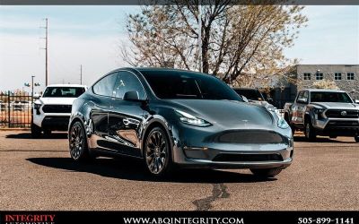 Photo of a 2023 Tesla Model Y Performance SUV for sale