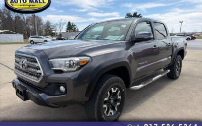 Photo of a 2017 Toyota Tacoma 4WD Double Cab V6 AT TRD Off Road (natl) for sale