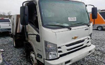 Photo of a 2017 Chevrolet 4500 Gas Street Sweeper for sale