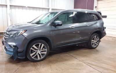 Photo of a 2017 Honda Pilot Touring AWD for sale