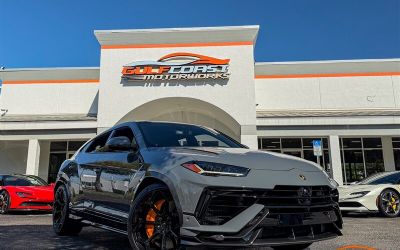 Photo of a 2024 Lamborghini Urus Performante SUV for sale