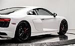 2018 R8 Thumbnail 24