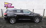 2017 Highlander Thumbnail 4