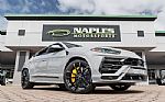 2022 Urus Thumbnail 5