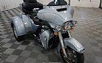 2023 Tri-Glide Thumbnail 6