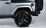2016 Wrangler Thumbnail 16