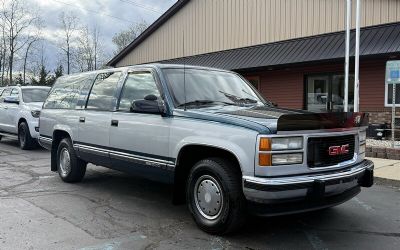 Photo of a 1994 GMC Suburban C1500 SUV for sale