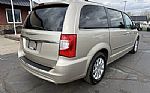 2016 Town & Country Touring Thumbnail 5