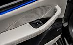 2025 Macan Electric Thumbnail 90