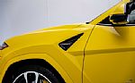 2021 Urus Thumbnail 32