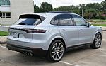 2023 Cayenne Thumbnail 10