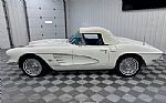 1961 Corvette Thumbnail 5