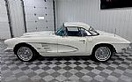 1961 Corvette Thumbnail 6