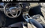 2019 Grand Cherokee Thumbnail 16