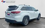 2019 Highlander Thumbnail 5