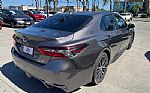 2022 Camry Hybrid SE Thumbnail 4