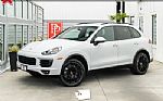 2018 Cayenne Thumbnail 1