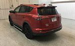 2017 RAV4 Thumbnail 3