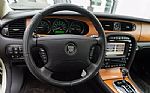 2006 XJ Thumbnail 19
