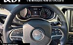 2016 Cherokee Thumbnail 32