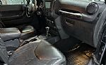 2016 Wrangler Thumbnail 39