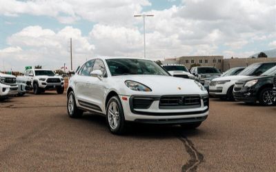 Photo of a 2024 Porsche Macan SUV for sale