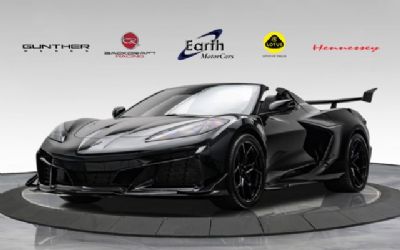 Photo of a 2025 Chevrolet Corvette Z06 3LZ Carbon Aero Package Engine Appearance PKG for sale
