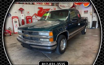 Photo of a 1998 Chevrolet C/K 1500 EXT Cab 141.5