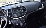 2017 Cherokee Thumbnail 17
