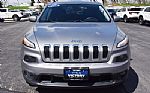 2017 Cherokee Thumbnail 21