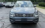 2019 Tiguan SE 4Motion Thumbnail 2