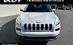 2016 Cherokee Thumbnail 2
