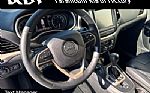 2016 Cherokee Thumbnail 21