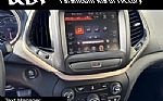 2016 Cherokee Thumbnail 23