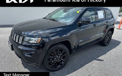 Photo of a 2020 Jeep Grand Cherokee Altitude for sale