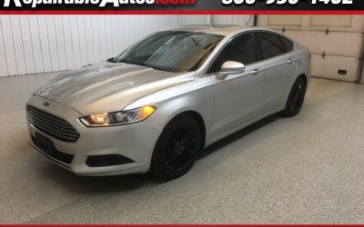 Photo of a 2016 Ford Fusion SE Repairable Hail Damage for sale