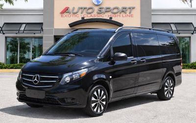 2020 Mercedes-Benz Metris Worker Passenger Van