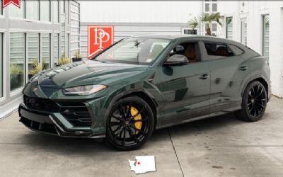 Photo of a 2022 Lamborghini Urus for sale